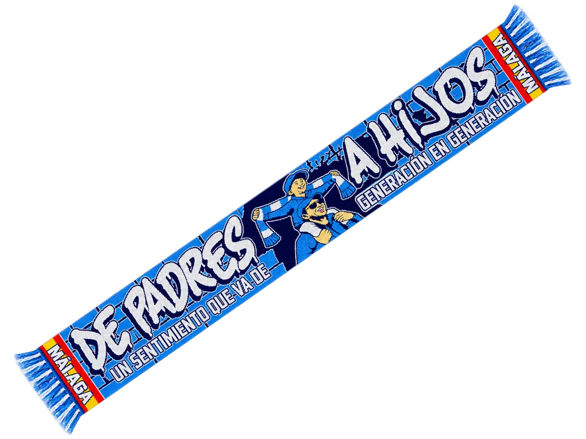 Bufanda de Málaga celeste y azul con el lema De padres a hijos y dos personas dibujadas en el centro